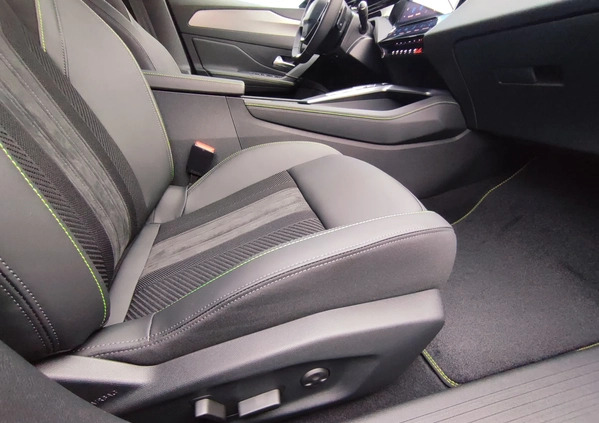 Peugeot 408 cena 194700 przebieg: 4, rok produkcji 2024 z Biskupiec małe 379